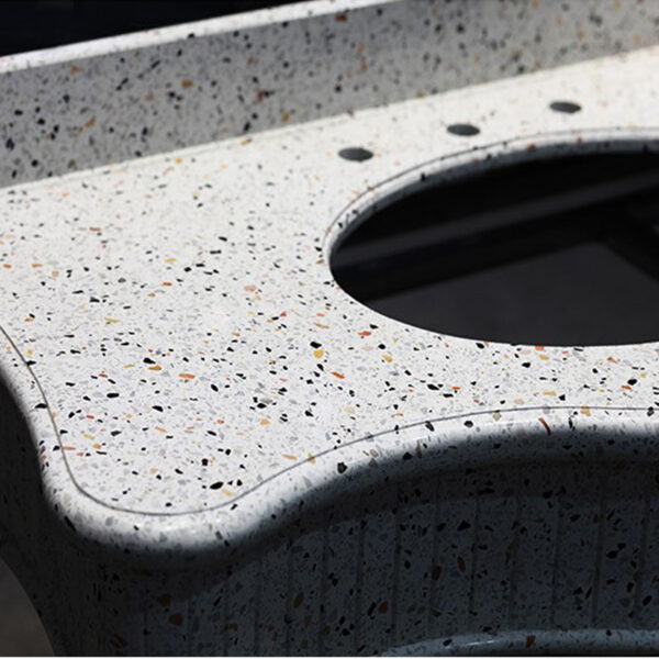 2069 202008190915101705 600x600