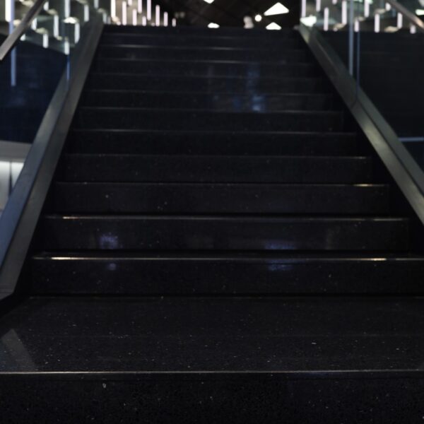 2069 202304131414597994 600x600