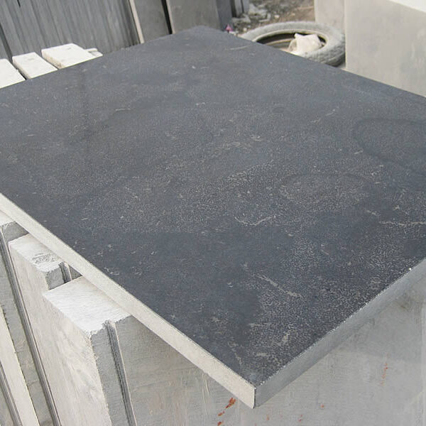 Limestone Slab MIH L 005 1